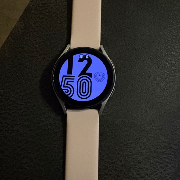 Samsung Galaxy Watch - Picture 1 of 2